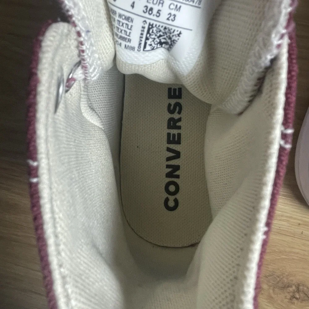 Converse Chuck Taylor All Star Platform High Top womens 6 Canvas Beetroot Red